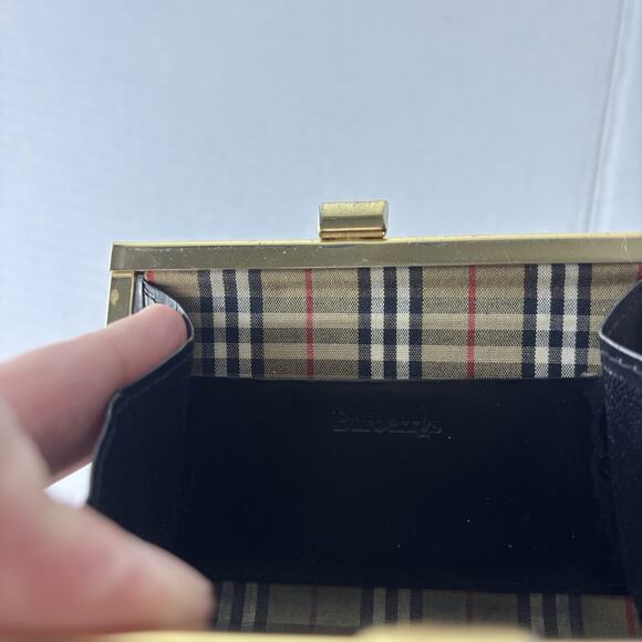 Burberry Wallet. Burberry Snap Coin‎ Wallet - Picture 5 of 8